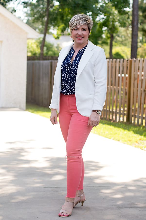 how to style coral jeans for spring or summer - Savvy Southern Chic