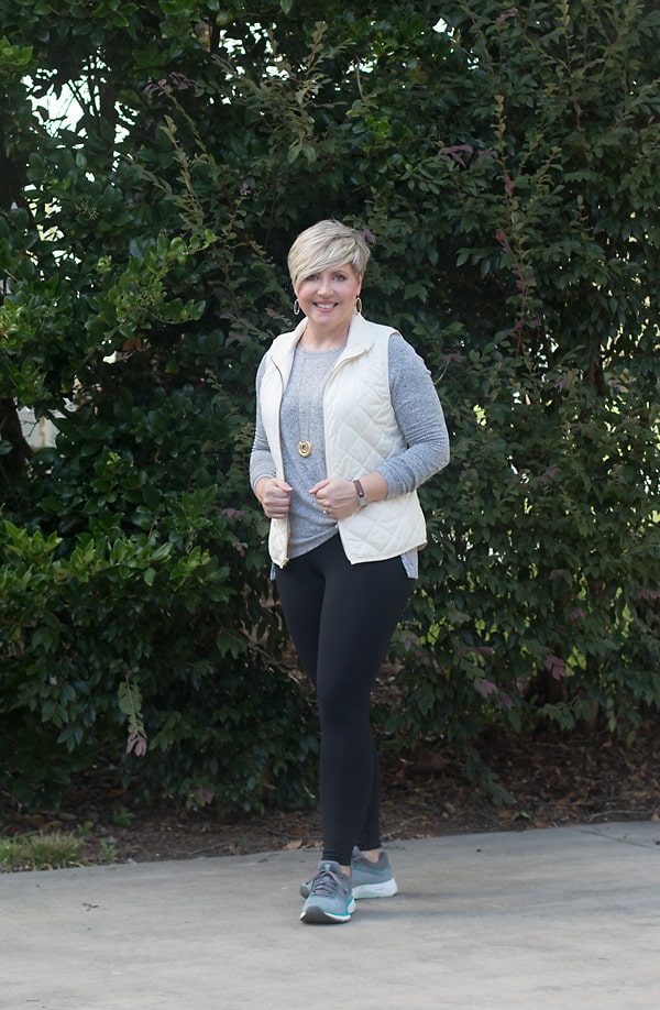leggings atheleisure outfit