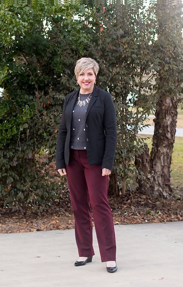 office outfit for pear body shape