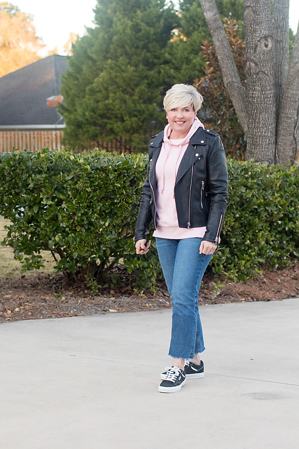 Jean jacket shop over hoodie outfit