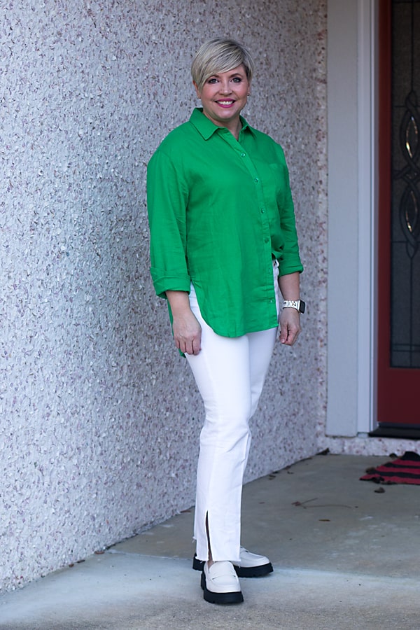 Classic green boyfriend shirt with white jeans