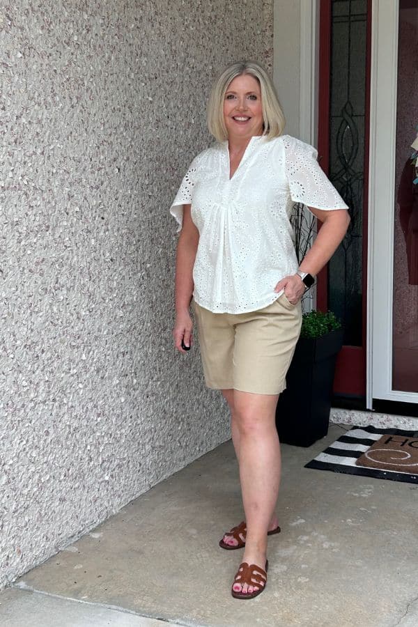 white and khaki Amazon summer outfit