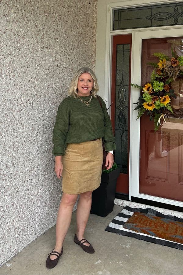 What to Wear for Thanksgiving: 15 Outfit Ideas for Each Body Type