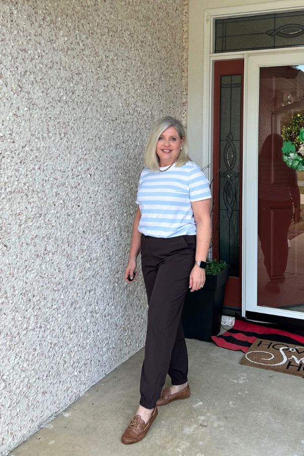joggers and striped tee comfortable spring outfit